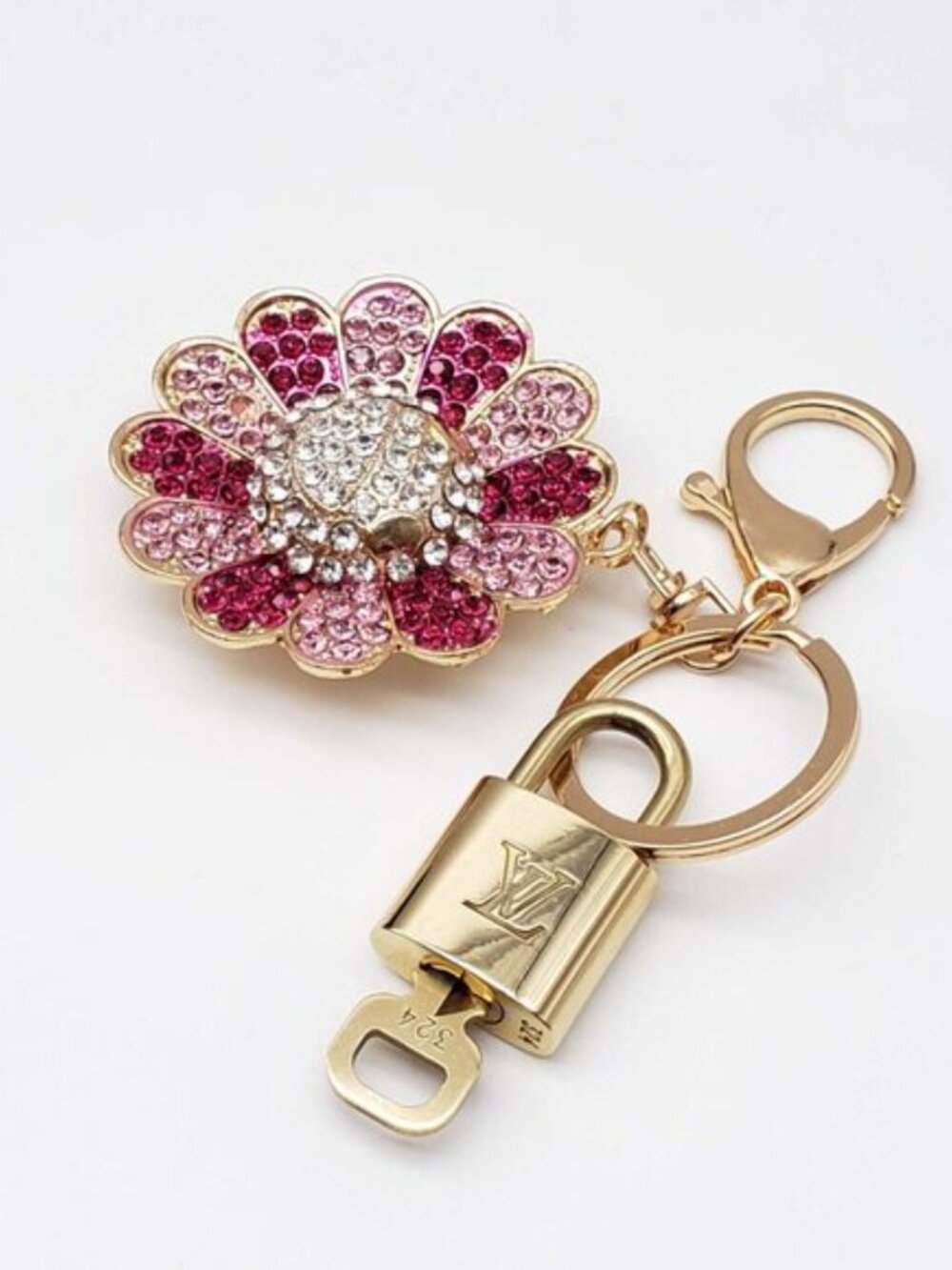 Louis Vuitton Gold Padlock 🔒 Key Set Authentic LV w/ Unbranded Flower Keychain - Picture 4 of 7